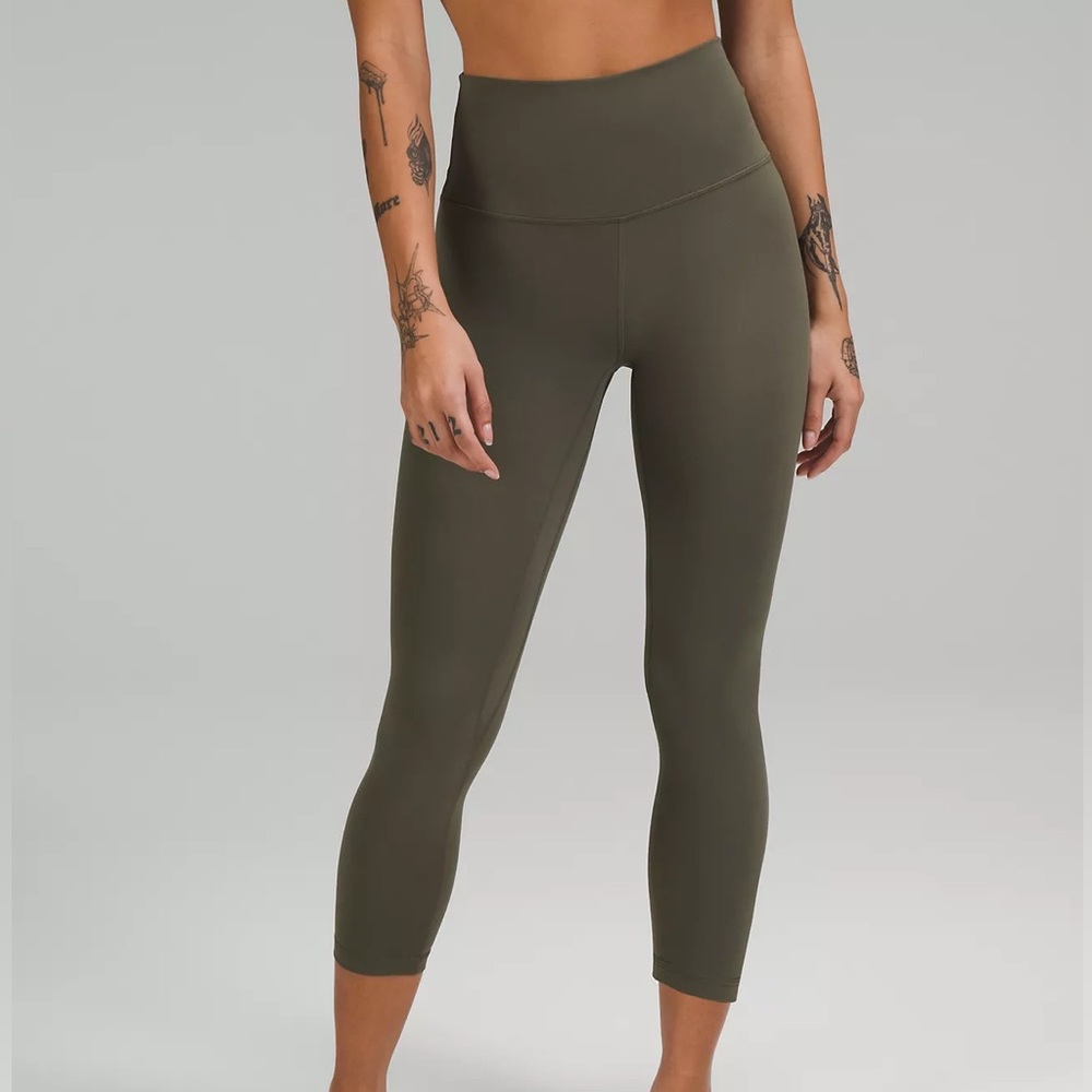 Lululemon leggings crop dark green